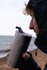 red-paddle-geisoleerde-drinkbeker